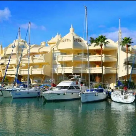 Comfortable With Sea View In 30 M² Pool *