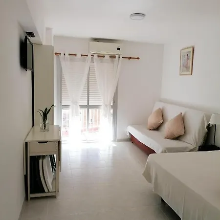 Comfortable With Sea View In 30 M² Pool Апартаменты *
