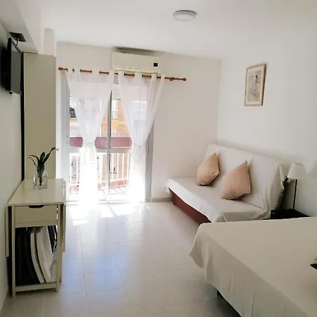 Comfortable With Sea View In 30 M² Pool Бенальмадена